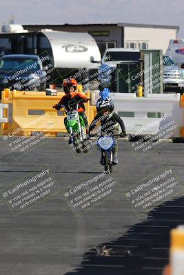 media/Nov-06-2022-SoCal Trackdays (Sun) [[208d2ccc26]]/Around the Pits/